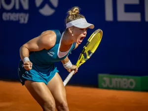 Pigossi estreia bem no WTA 125 de Buenos Aires; Carol perde para Mladenovic