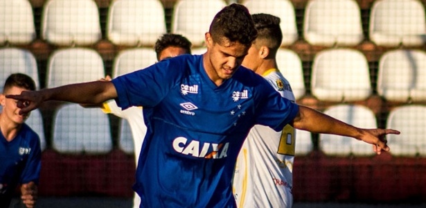 Lateral Lucas Soares, do Cruzeiro sub-20, tem ofertas do Porto e do Braga - Gustavo Aleixo/Cruzeiro