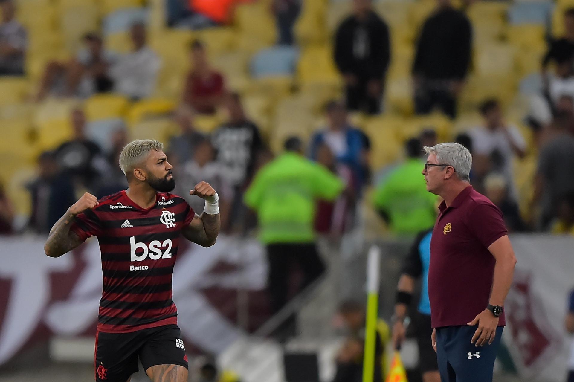 Flamengo Vence Flu Em Jogo De Cinco Gols E Vai A Final Da Taca Guanabara 12 02 2020 Uol Esporte