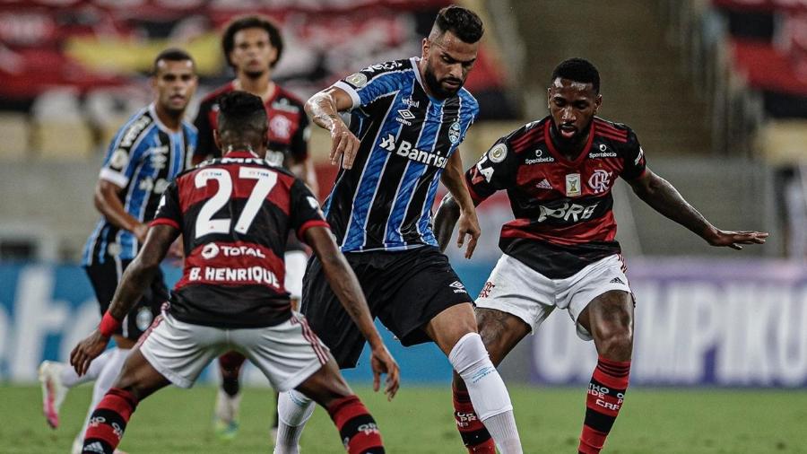 Maicon volta após lesão e deve ser titular do Grêmio no clássico deste sábado - Pedro Martins/Foto FC/UOL