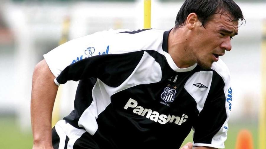 Julio César Manzur pelo Santos em 2006 - Ricardo Saibun / Gazeta Press