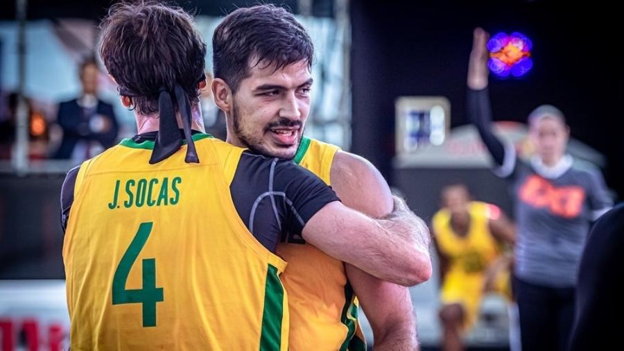 Notícias  Brasil vence três jogos na estreia da Copa do Mundo de Basquete  3x3 masculina e feminina