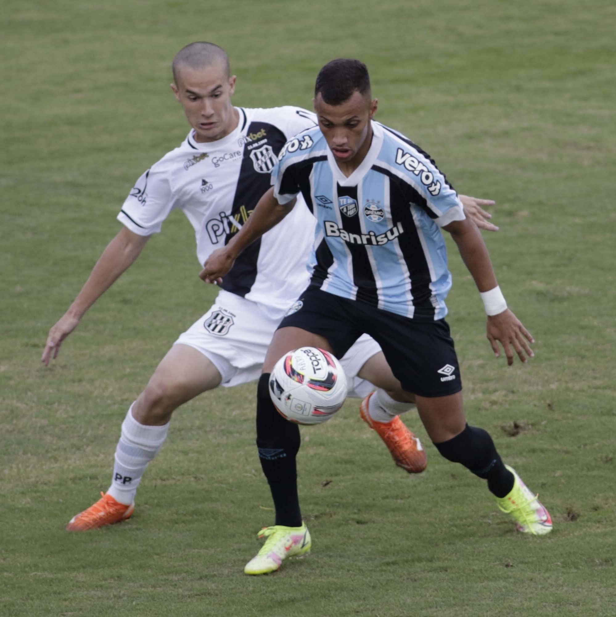 Grêmio vence Ponte Preta e vira vice-líder da Série B - Grêmio - Jornal NH