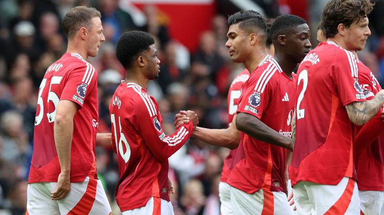 Amad Diallo, do Manchester United, comemora gol contra o Aston Villa pelo Inglês Amad Diallo, do Manchester United, comemora gol contra o Aston Villa pelo Inglês