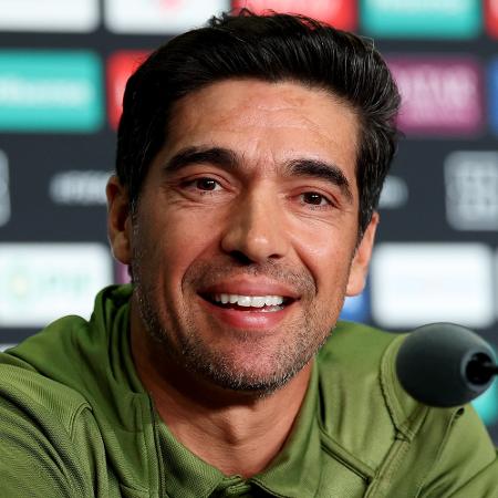 Abel Ferreira usará Allan, Estêvão, Facundo e Vitor Roque no ataque alviverde Abel Ferreira usará Allan, Estêvão, Facundo e Vitor Roque no ataque alviverde