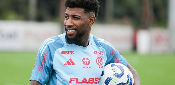 Royal tenta ir além do carisma no Fla para disputar seleção com Wesley 