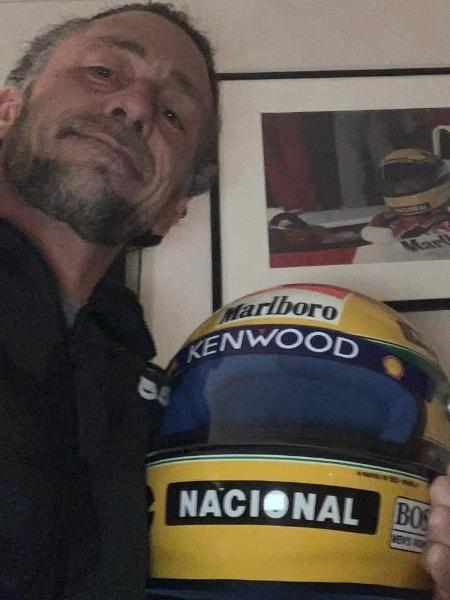 Nicola Santoro, jornalista italiano, escreveu o livro