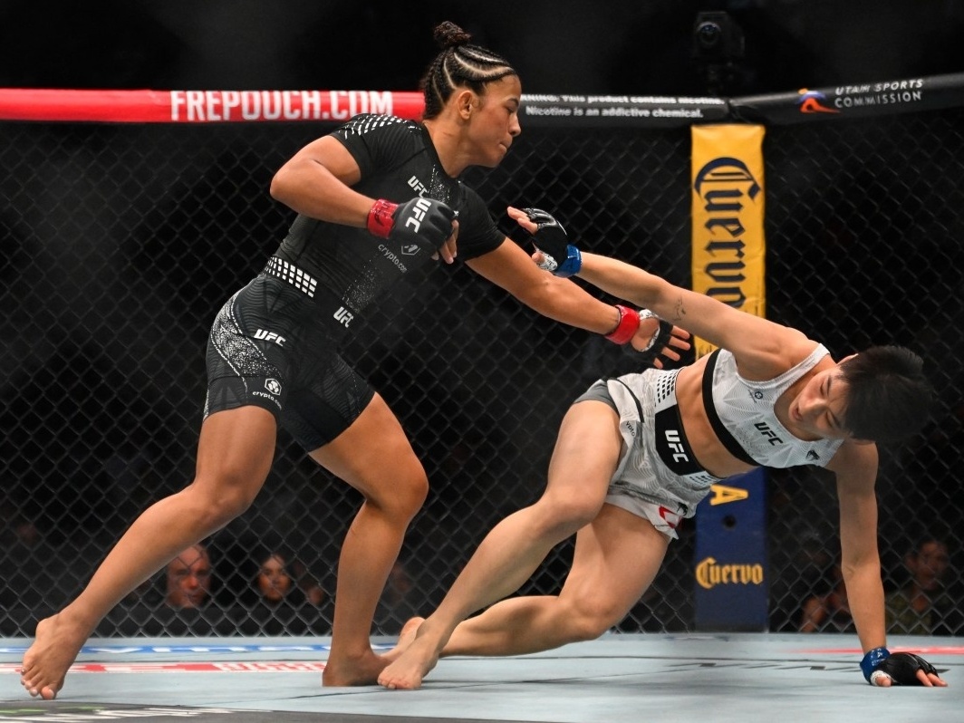 História! Natália Silva vence chinesa e conquista título inédito para o Brasil no UFC