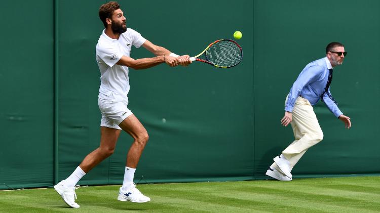Francês Benoit Paire em ação contra Rogerinho em Wimbledon - David Ramos/Getty Images - David Ramos/Getty Images