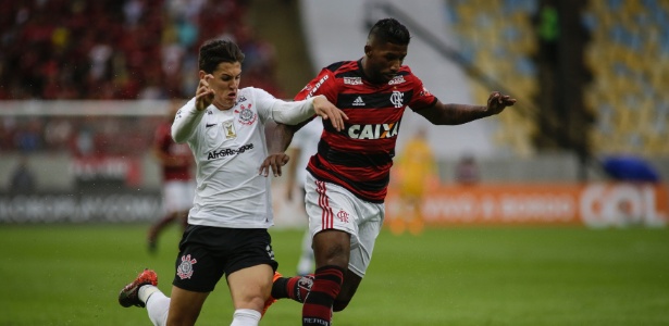 O lateral Rodinei assinou a renovação de contrato com o Flamengo até 2022 - Luciano Belford/AGIF