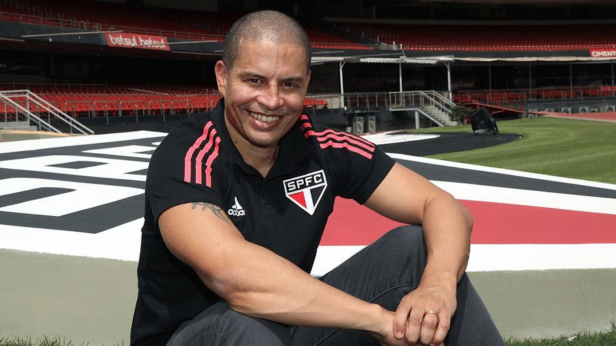 Alex é o novo treinador do sub-20 do São Paulo - Divulgação/São Paulo