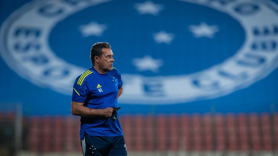 Luxemburgo diz que seguirá no comando do Cruzeiro em 2022 e que reunirá com patrocinador para debater projeto - Bruno Haddad/Cruzeiro