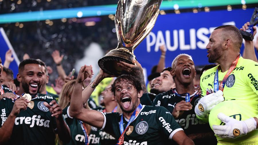 Palmeiras x São Paulo: Gustavo Scarpa celebra título do Paulistão - Ettore Chiereguini/AGIF