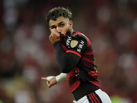 Gabigol se torna único brasileiro com mais gols por pelo Flamengo na Libertadores