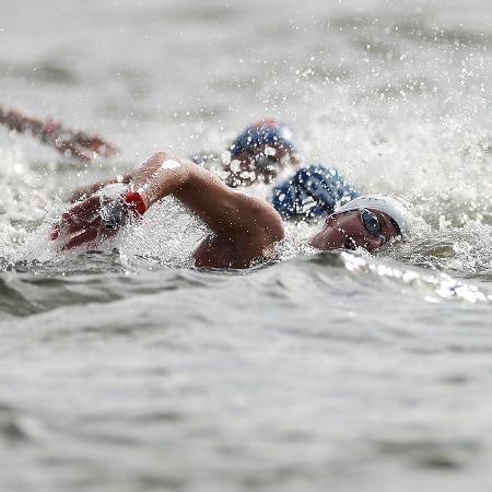 Prova da maratona aquática feminina em Fukuoka, no Japão