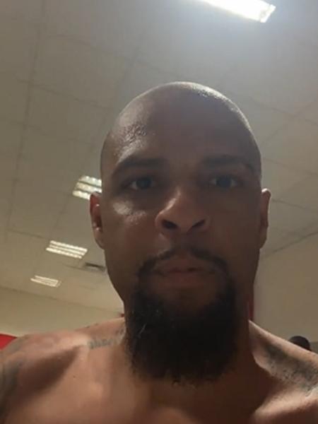 Felipe Melo comemora vitória do Fluminense sobre o Inter na semifinal da Libertadores