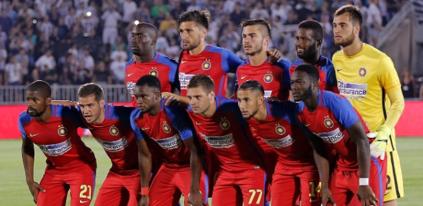 Steaua Bucareste antes de jogo da fase preliminar da Liga dos Campeões - Srdjan Stevanovic/Getty Images