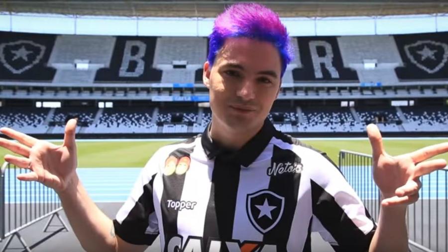 Influenciador é torcedor fanático do Botafogo e chegou a patrocinar o clube - Reprodução/Youtube