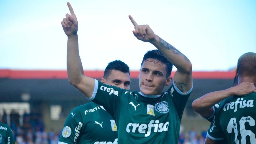 Raphael Veiga comemora gol do Palmeiras contra o CSA em Maceió - Bruno Fernandes/Jornal Extra de Alagoas