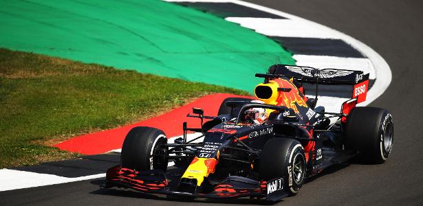 Verstappen aproveita