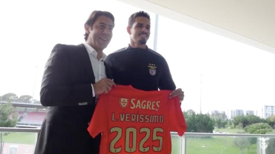 Lucas Veríssimo é apresentado no Benfica - Reprodução
