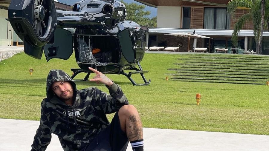 Neymar Jr e seu helicóptero personalizado avaliado em R$ 50 milhões - Instagram