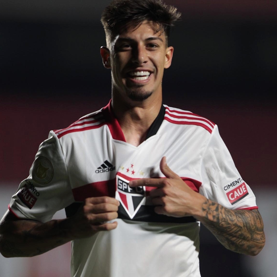 COMO JOGA EMILIANO RIGONI, DO SÃO PAULO 