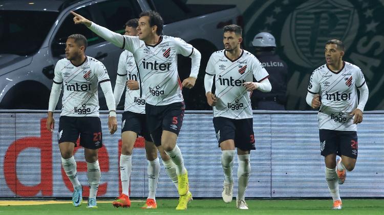 Pablo, from Athletico, celebrates a goal against Palmeiras for Libertadores - Marcello Zambrana/AGIF - Marcello Zambrana/AGIF
