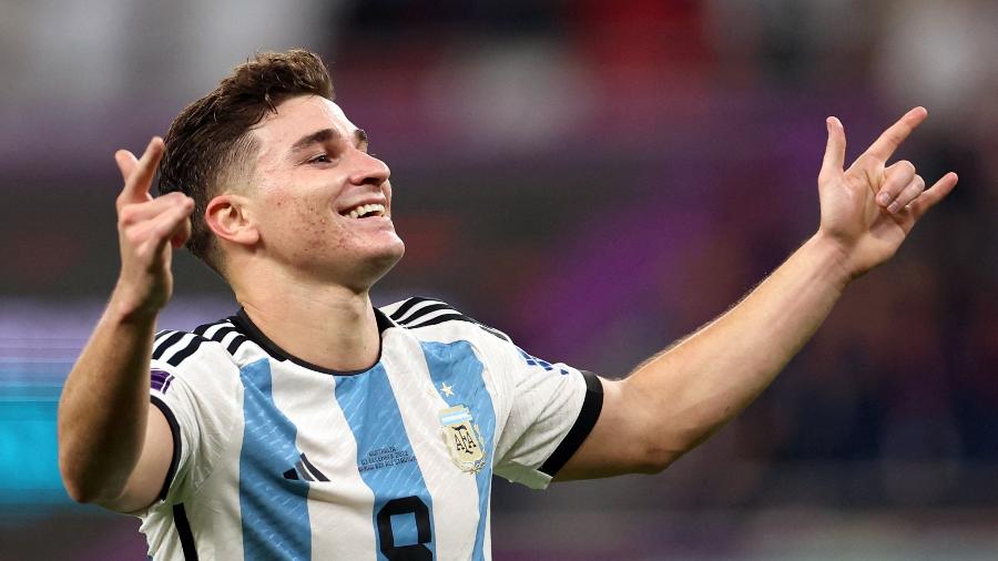 Alvarez comemora gol da Argentina sobre a Austrália em jogo das oitavas de final da Copa do Mundo - Pedro Nunes/Reuters