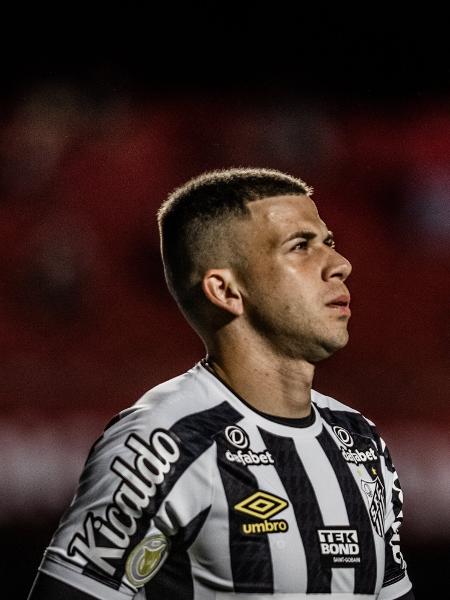 Santos anunciou rescisão contratual com Jobson. - Van Campos/Ofotográfico