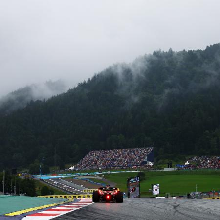 Max Verstappen durante a corrida sprint da Áustria, neste sábado - Mark Thompson/Getty Images