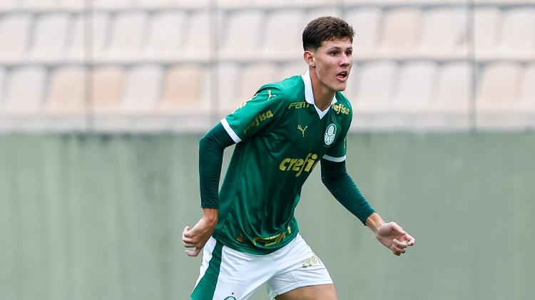 Benedetti, zagueiro do time sub-20, é mais uma joia que será relacionada por Abel Ferreira no Palmeiras