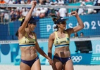 Vôlei de praia: Carol e Bárbara dominam e estreiam com vitória em Paris - Luis Tato/AFP