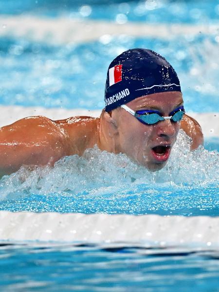 Léon Marchand durante os 200m borboleta nas Olimpíadas de Paris