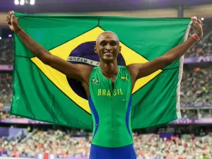 Piu supera desconfiança e leva bronze nos 400m com barreiras nas Olimpíadas