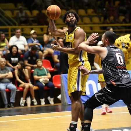 Mogi venceu o Caxias jogando em casa pelo NBB