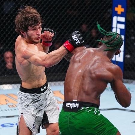 Movsar Evloev, da Rússia, venceu Aljamain Sterling no UFC 310 - Jeff Bottari/Getty