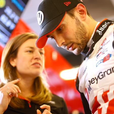 Laura Muller será engenheira de pista de Esteban Ocon na Haas