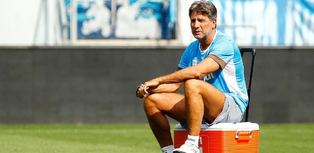 Técnico Renato Gaúcho comanda o Grêmio em treinamento na Arena - Lucas Uebel/Grêmio