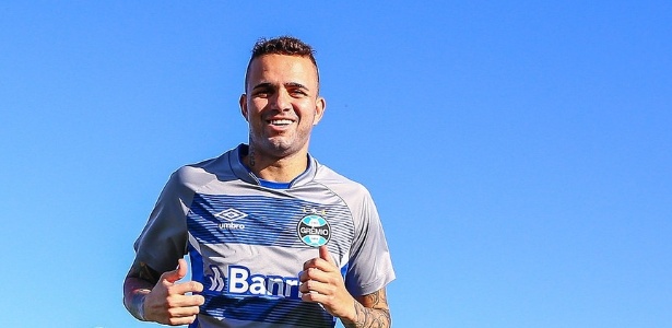 Meia-atacante Luan negocia renovação com Grêmio e ainda tem dois empecilhos - Lucas Uebel/Grêmio