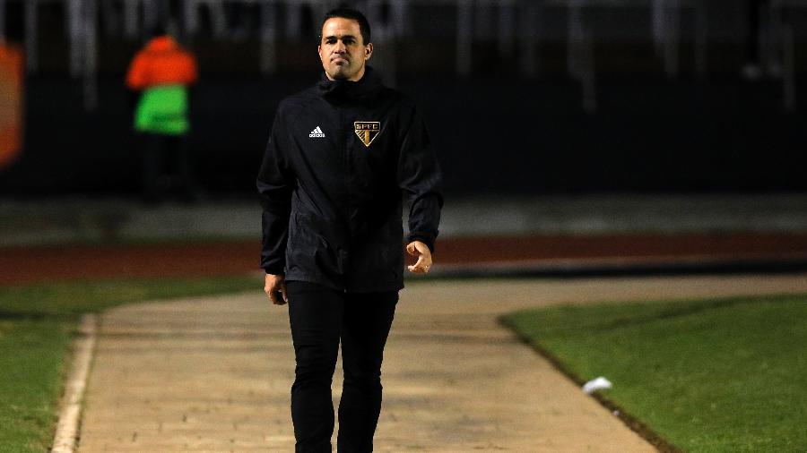 André Jardine deixou de ser técnico São Paulo em 14 de fevereiro, mas segue no clube - Daniel Vorley/AGIF