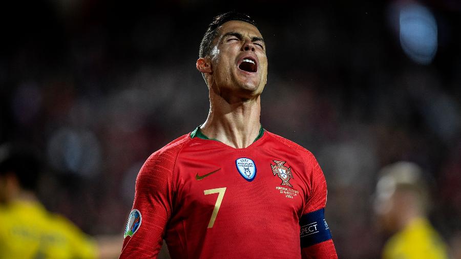 Cristiano Ronaldo lamenta chance perdida durante Portugal x Ucrânia - PATRICIA DE MELO MOREIRA / AFP