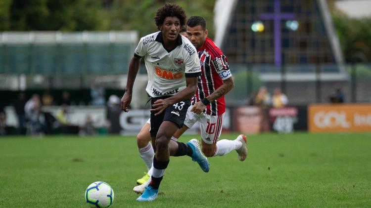Talles Magno foi o grande destaque na vit&oacute;ria do Vasco sobre o S&atilde;o Paulo em S&atilde;o Janu&aacute;rio - Marcelo Gon&ccedil;alves/Ag&ecirc;ncia O Dia/Estad&atilde;o Conte&uacute;do