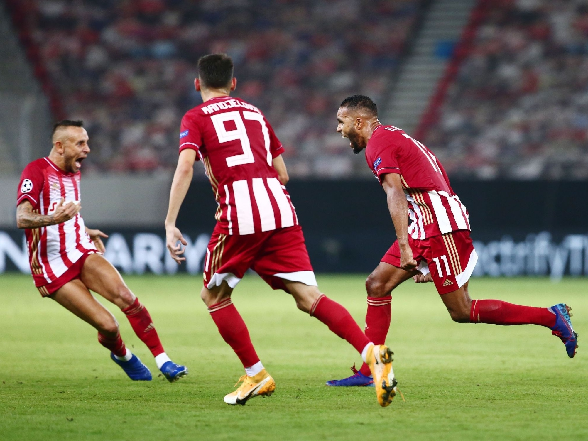 Olympiacos x Estrela Vermelha: acompanhe lances e o placar AO VIVO da  partida