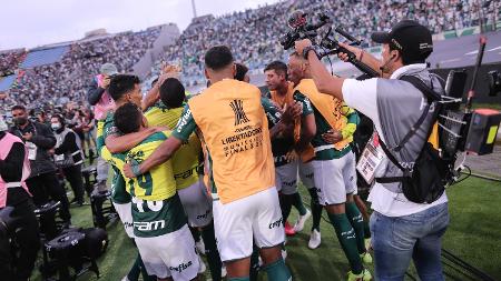 União Flarinthians! Torcedores se unem contra Palmeiras pela final da  Libertadores - Coluna do Fla