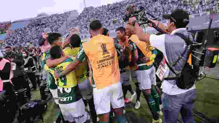 Jogadores do Palmeiras comemoram segundo gol contra o Flamengo - Ettore Chiereguini/AGIF - Ettore Chiereguini/AGIF