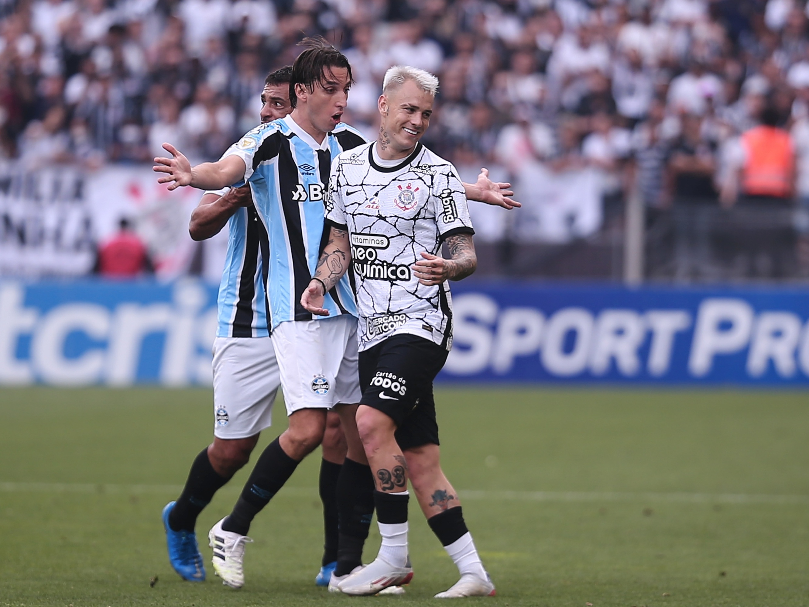 Rodolfo Rodrigues: Corinthians, agora, pode salvar Grmio do rebaixamento -  07/12/2021 - UOL Esporte