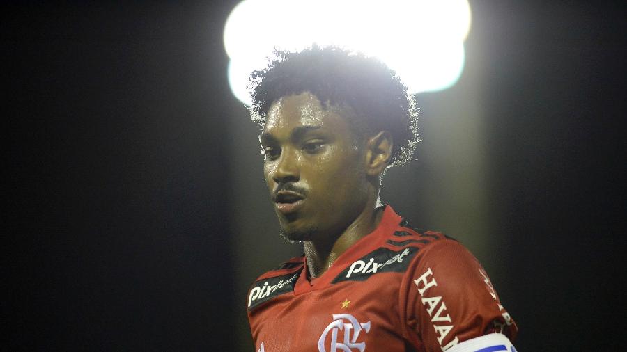 Vitinho durante a vitória do Flamengo contra o Boavista; Camisa 11 deu os três passes para os gols - Gilvan de Souza/Flamengo