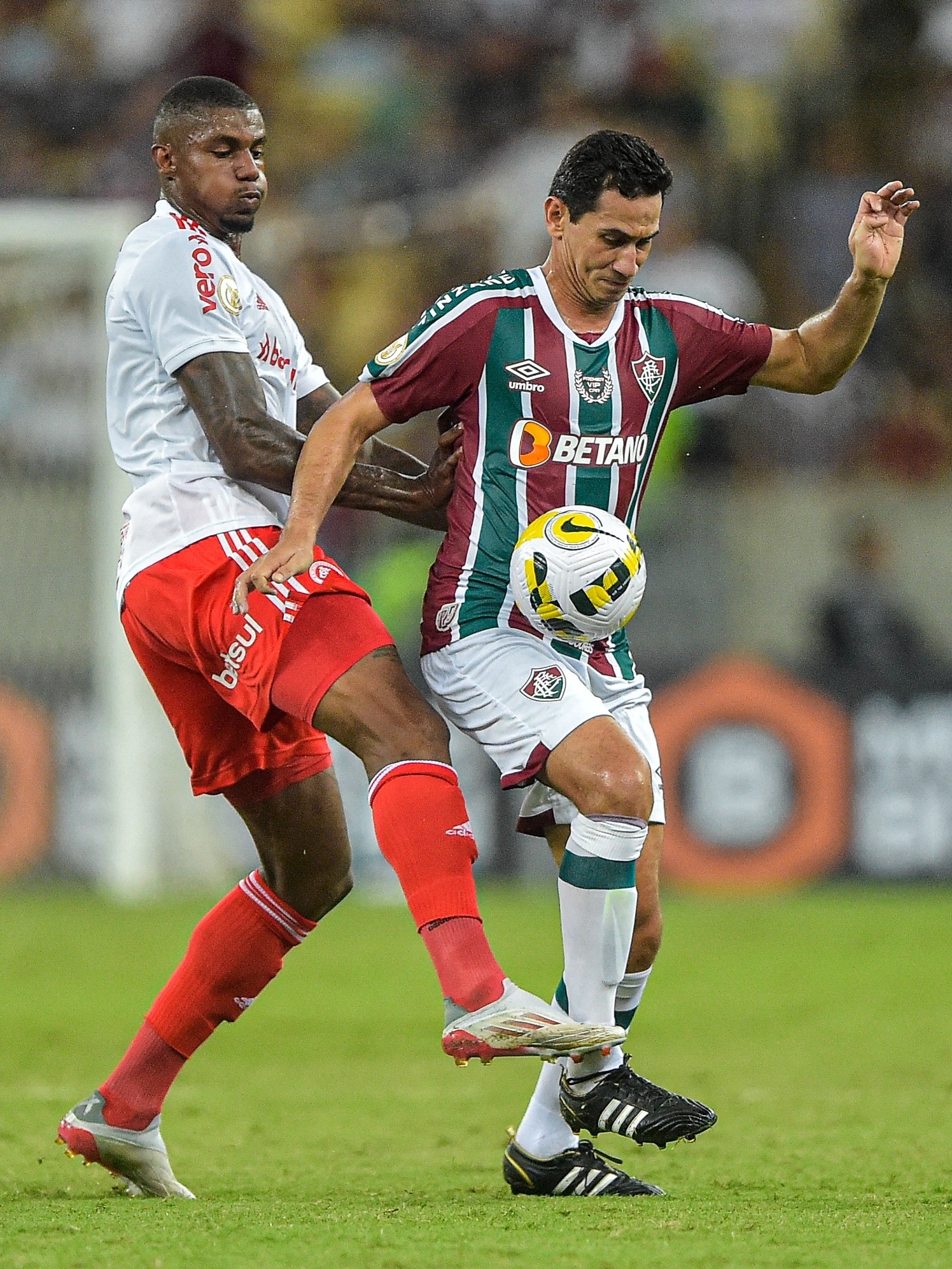 Com sintomas gripais, Wesley Moraes desfalca o Inter contra o 9 de