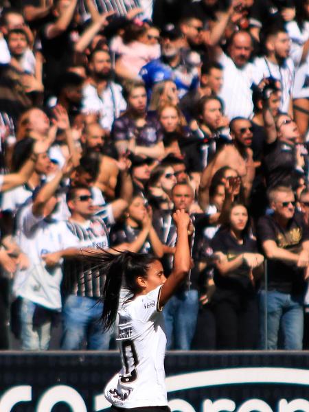 Jaque Ribeiro, do Corinthians, comemora o seu gol na partida de volta entre Corinthians e Internacional  - VINICIUS NUNES/ESTADÃO CONTEÚDO